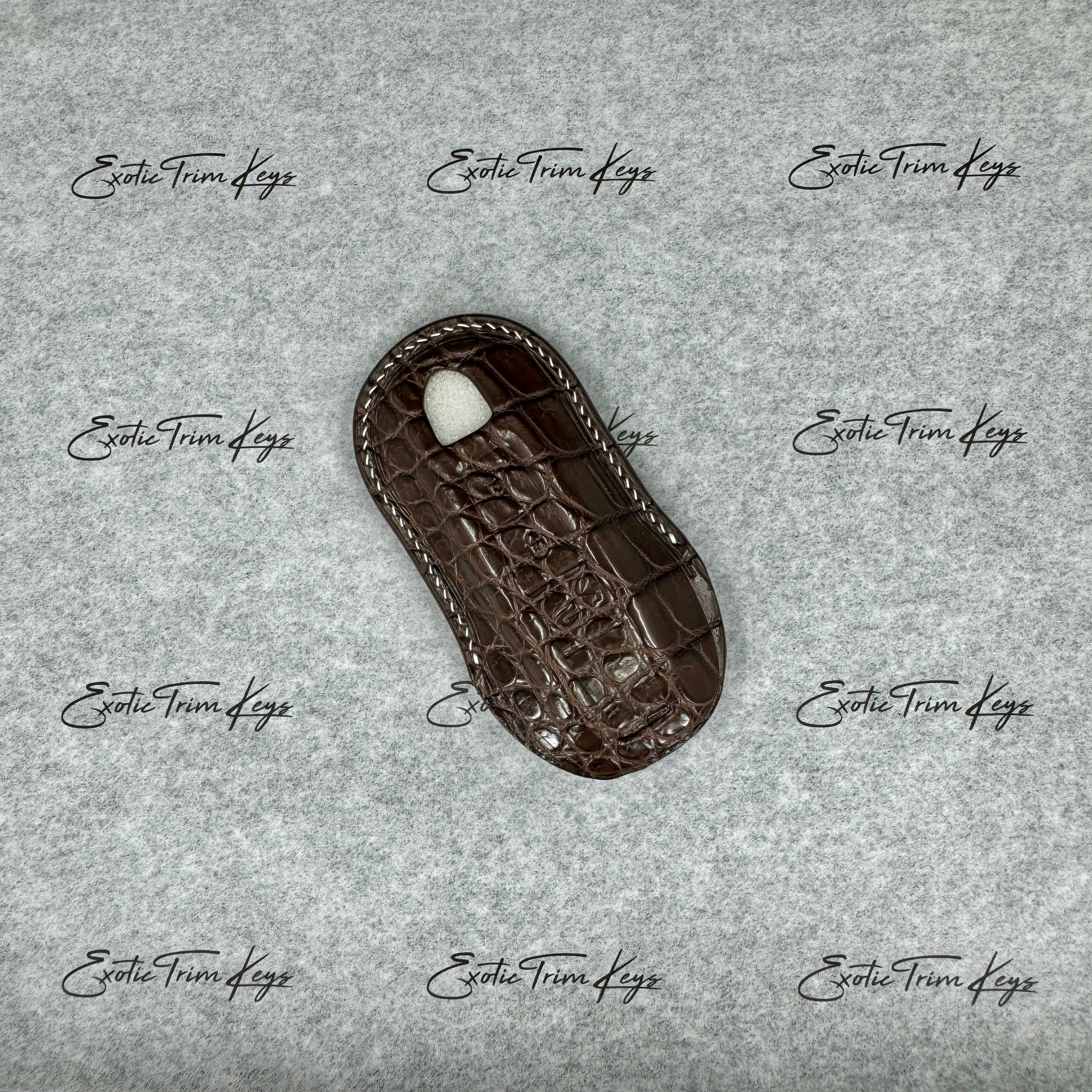 IN STOCK: DARK BROWN CROCODILE WITH WHITE DETAILS KEY COVER FOR PORSCHE